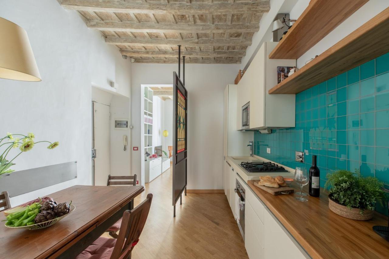 Iflat Colorful And Wood Near The Synagogue Apartment Rome Exterior photo